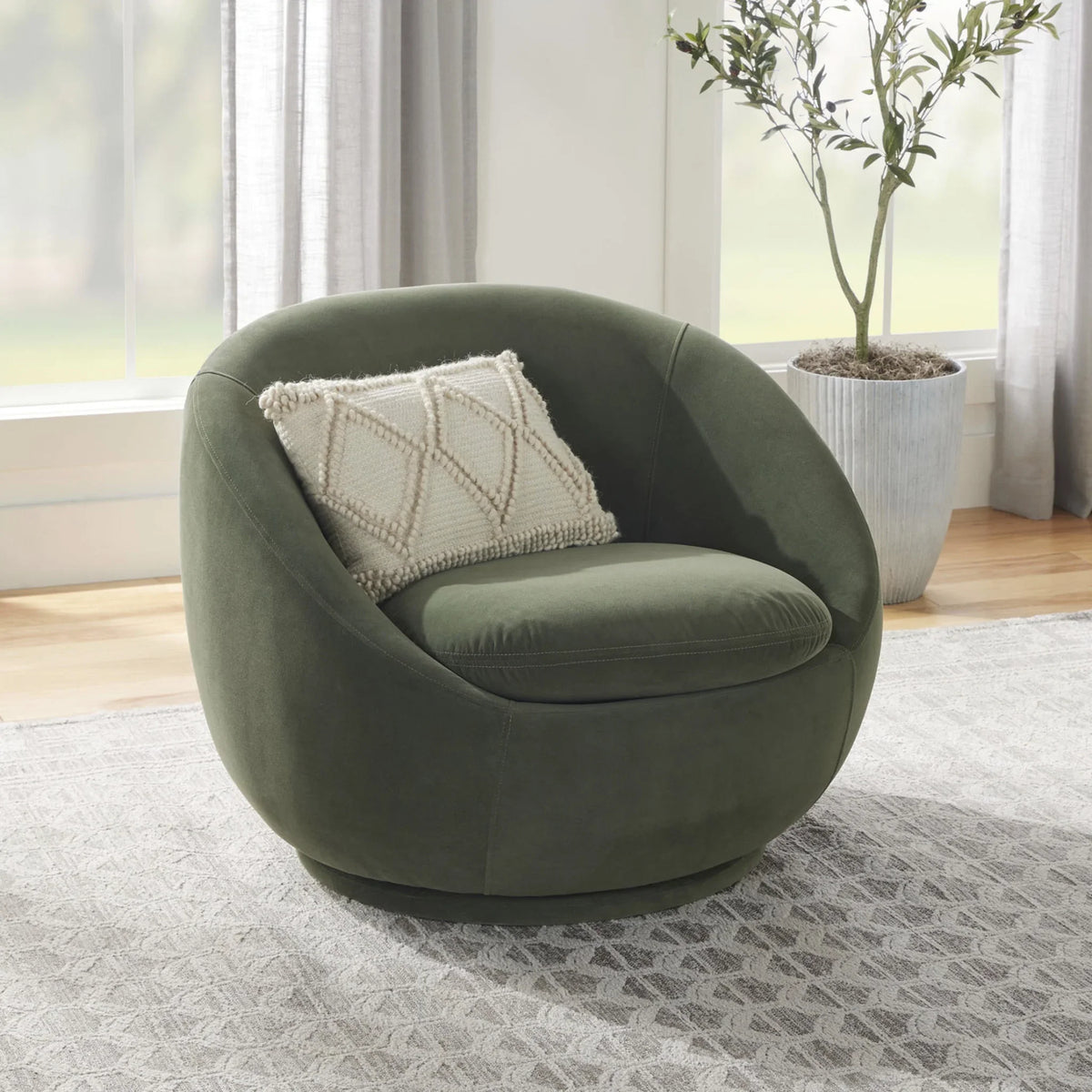 2026 NewBetter Homes & Gardens Mira Swivel Accent Chair, Cream Shearling